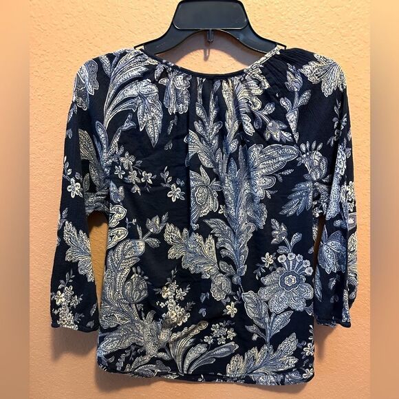 Chaps blue and white paisley top - Picture 2 of 7